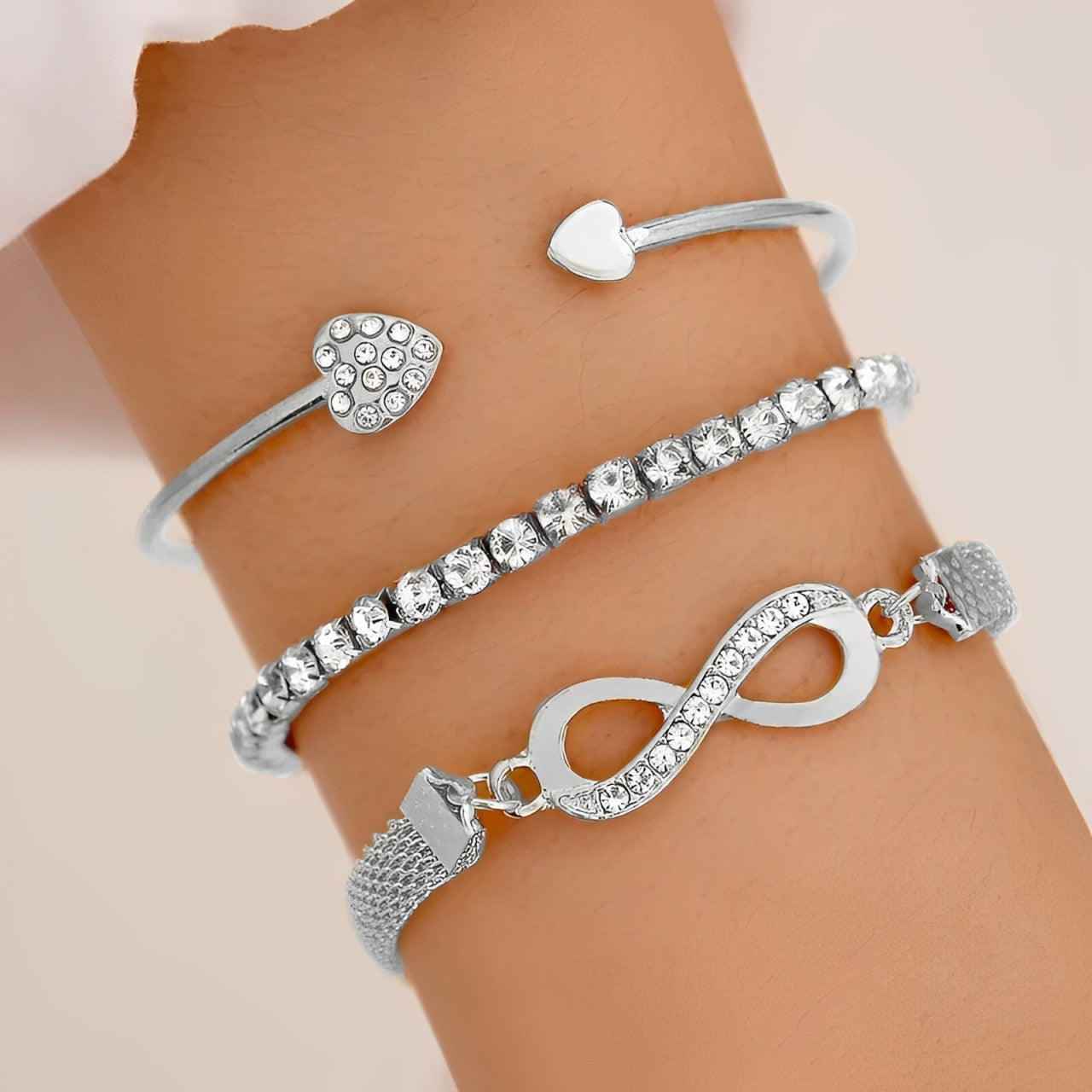 Glamora™ - Elegant Crystal Armband Set