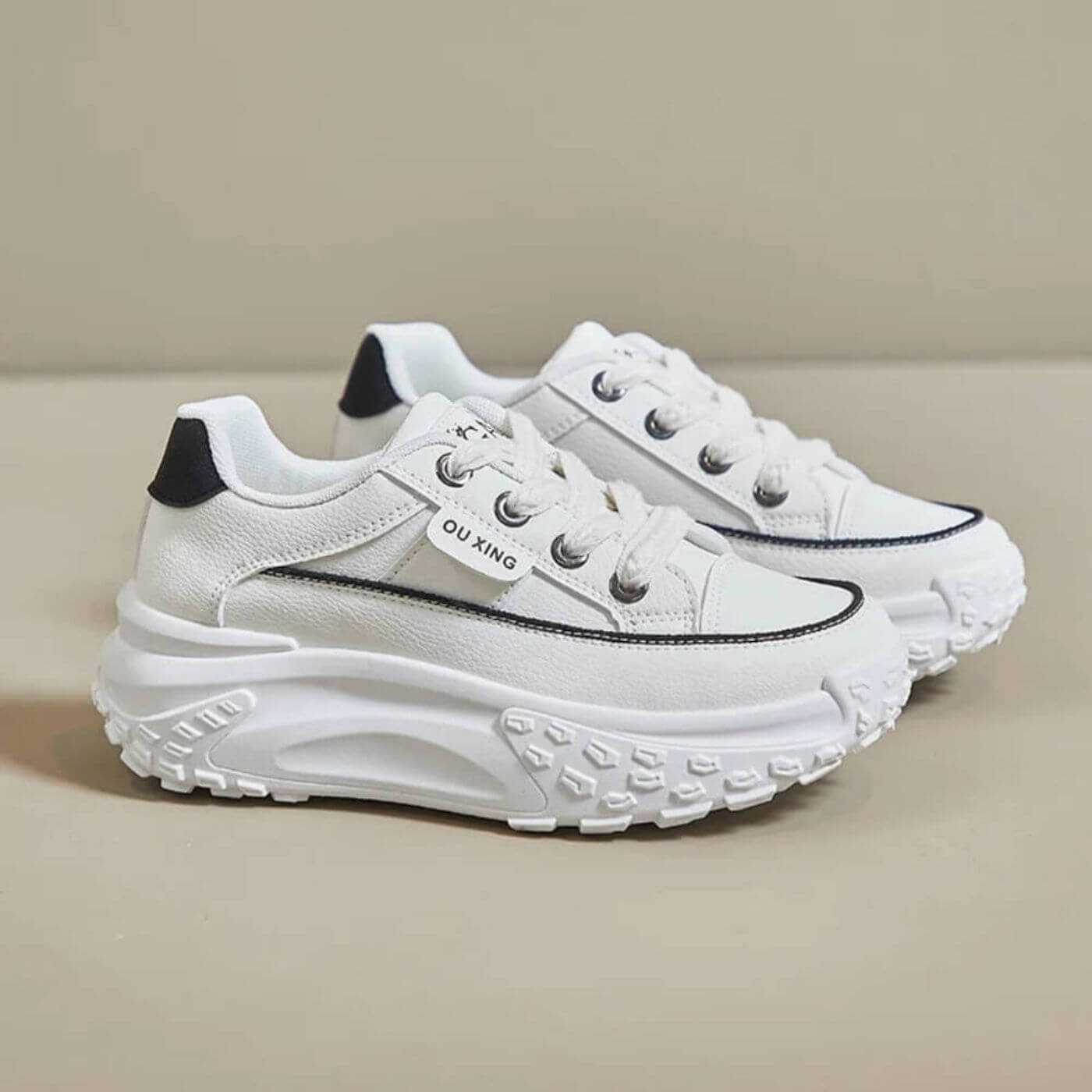 Sabine™ - Bekväma Sneakers med Hög Sula