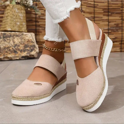 Monika™ - Bekväma Somriga Sandaler med Sluten Tå och Remmar samt Låg Kilklack