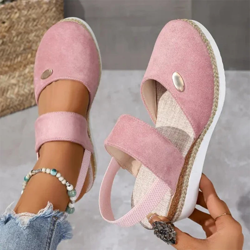 Monika™ - Bekväma Somriga Sandaler med Sluten Tå och Remmar samt Låg Kilklack